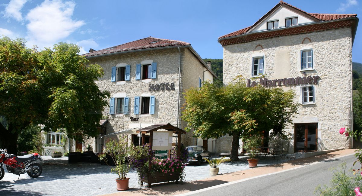 Hôtel-Restaurant Le Marronnier Hôtel-Restaurant Le Marronnier