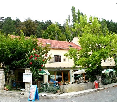 Hôtel-Restaurant le Mont Barral