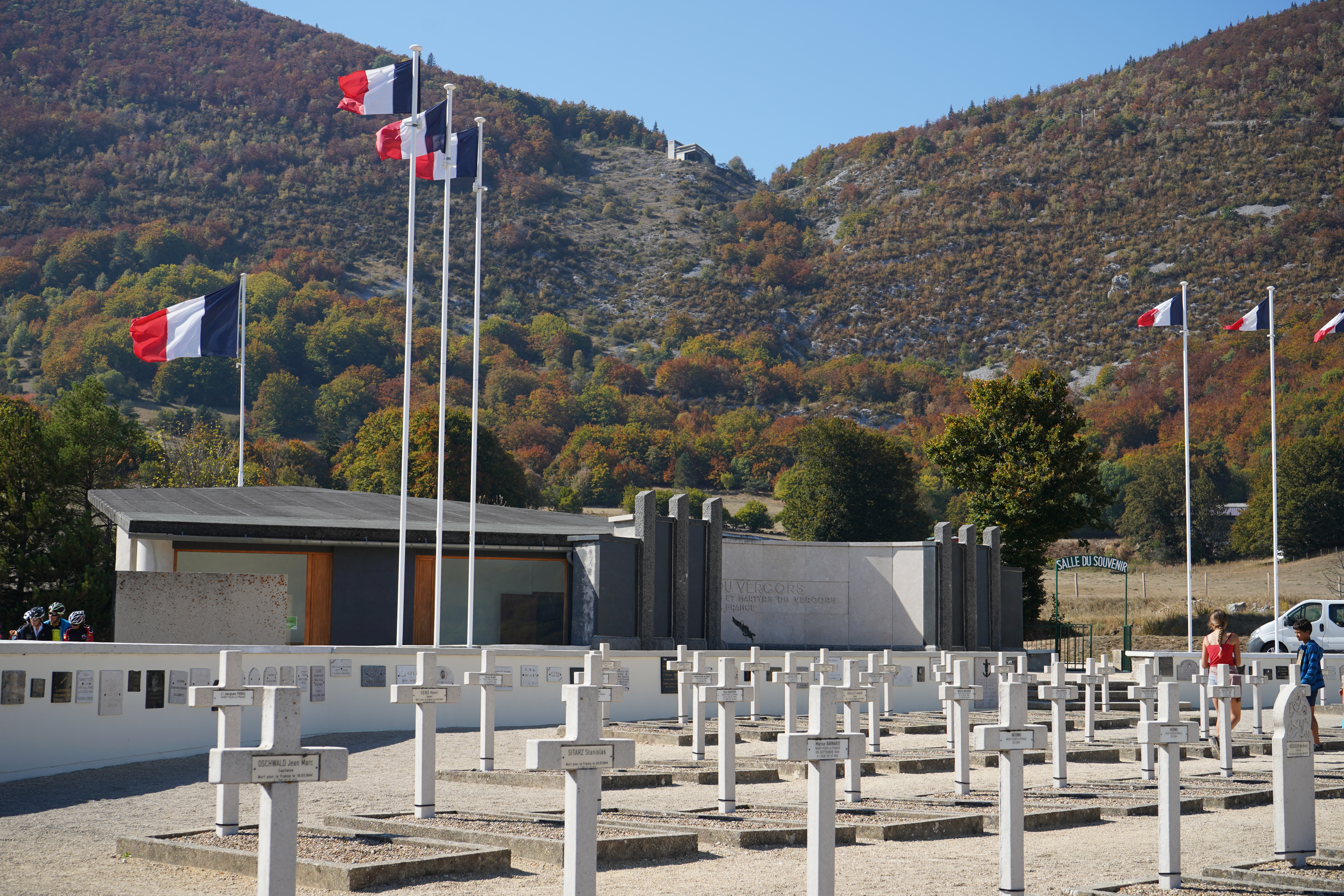 Visite guidée necropole vassieux en vercors