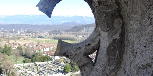 Visite des vestiges du château de Claix