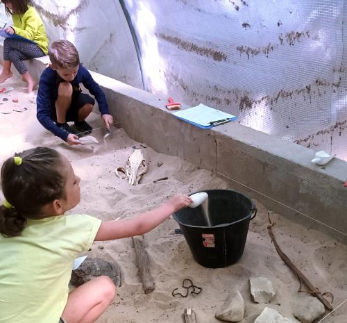 Les ateliers d'été au Musée de la Préhistoire